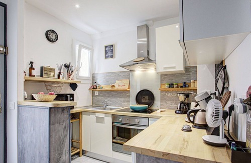 Saint-Hippolyte House | Beautiful villa for 6 people with WIFI, A/C, TV and parking
