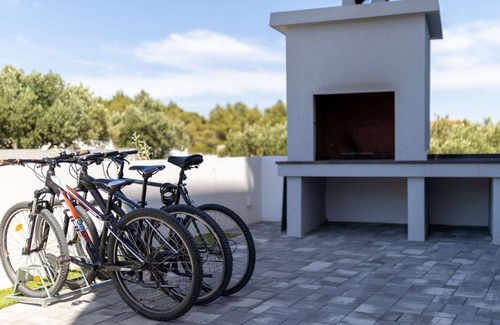 Tribunj Villa | Beautiful Villa Bazzar