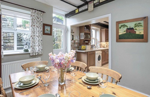Gwynedd- Snowdonia House | Beautiful villa for 7 people with WIFI, terrace, pets allowed and parking