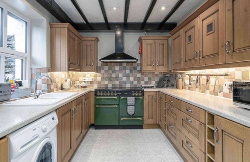 Gwynedd- Snowdonia House | Beautiful villa for 7 people with WIFI, terrace, pets allowed and parking