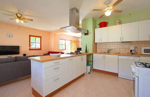Balatonudvari House | Beautiful villa for 8 guests with A/C, WIFI and TV