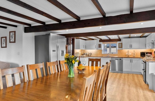 Holsworthy House | Beautiful villa for 10 guests with WIFI, terrace, pets allowed and parking