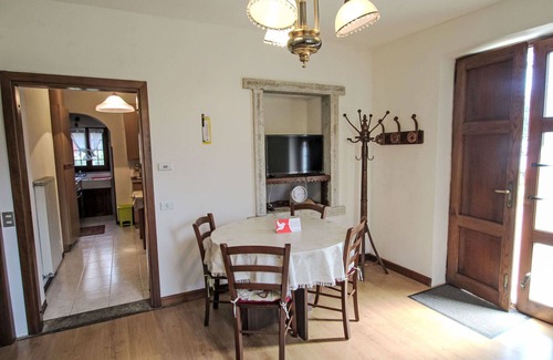 Mergozzo House | Beautiful villa for 3 guests with TV and parking