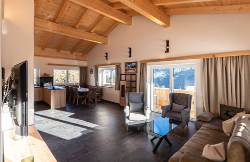 Radstadt Villa | Beautiful villa for 6 people with WIFI, TV, balcony, panoramic view and parking