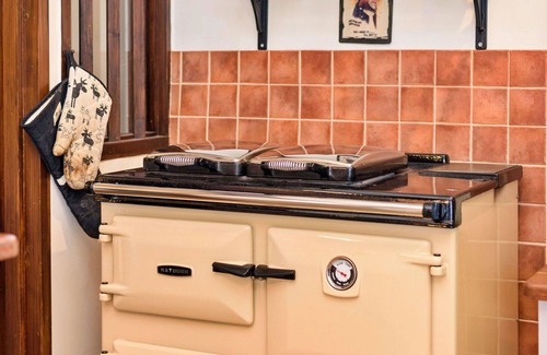 Faversham House | Beautiful villa for 4 guests with WIFI and parking