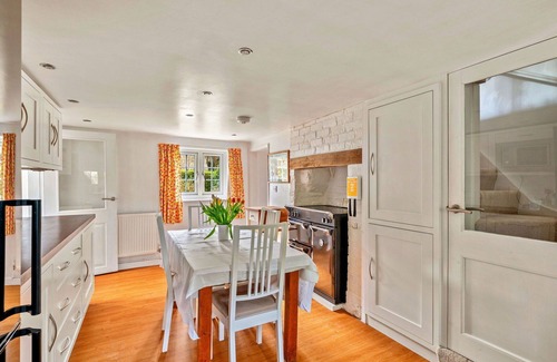Louth House | Beautiful villa for 4 people with WIFI and parking