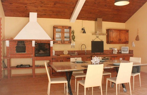 Montijo House | Beautiful villa for 6 people with WIFI, pool, A/C, TV, terrace and parking