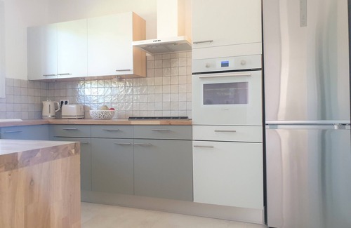 Graveson House | Beautiful Villa in a Provençal Village, near Avignon