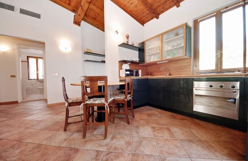 Lonato del Garda Villa | Beautiful Villa in the green hills of Lake Garda.With Pool and Air cond.