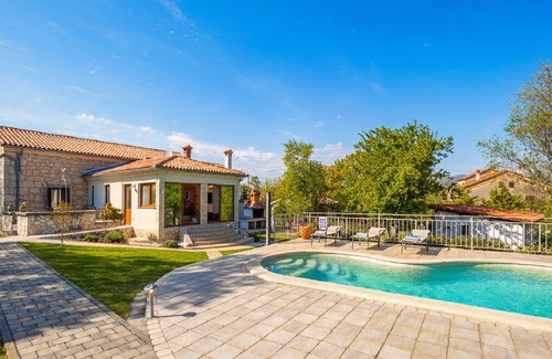 Nedescina Villa | Beautiful Villa Isotta