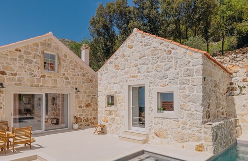 Popovici Villa | Beautiful Villa Mediterranean Estate