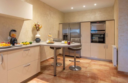 Valtura Villa | Beautiful Villa Omo with pool in Pula