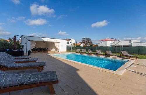 Valbandon Villa | Beautiful villa Rampic with private pool near the beach in Fazana