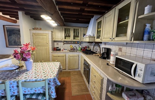 Castelvecchio Villa | Beautiful villa with WIFI, private pool, A/C, TV, terrace and panoramic view, close to Lucca
