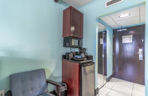 Ruskin Hotel | Beautiful Water Views| Pet-Friendly| Near Pools| Marina & Restaurants In Little Harbor| Ruskin