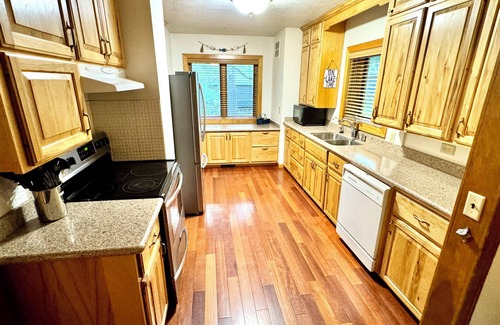 Chippewa Falls House | Beautiful Waterfront Memories on Western Wisconsin's Premier Recreational Lake
