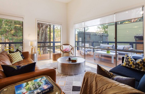 Caurnamont House | Beautiful waterfront holiday house, overlooking Murray River. Privately owned.