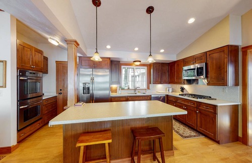 Moultonborough House | Beautiful Winnipesaukee Views Sleeping 10