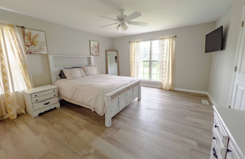 Dickson Other | Beautifull farm house located in Dickson, TN- ONLY 54 mins to downtown Nashville