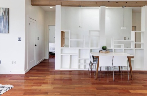 Eckington Apartment | Beautifully appointed Penthouse in heart of the city!