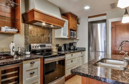Cougar Creek Condo | Beautifully Appointed Entire Condo in Canmore!n