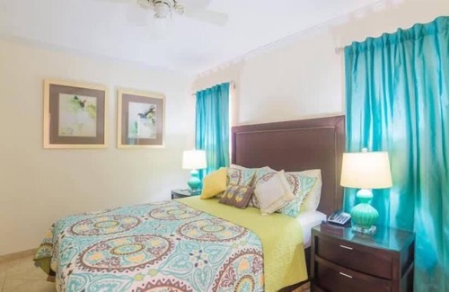 St. Lawrence Gap Villa | Beautifully Appointed Three Bedroom Penthouse