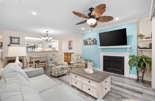 Vaught Villa | Beautifully Decorated 2 BR Villa ,Sleeps 8!