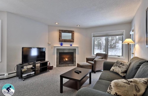 Killington House | Beautifully decorated 3 bedroom condo nestled Slopeside on Pico Mountain Ski-in Ski-out G101