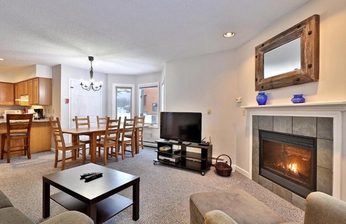 Killington House | Beautifully decorated 3 bedroom condo nestled Slopeside on Pico Mountain Ski-in Ski-out G101