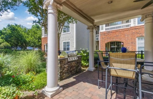 Provincetowne Apartment | Beautifully decorated 2BR 2BA apartment home heart of Ballantyne