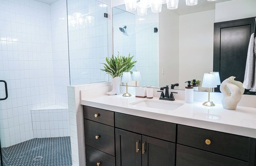 Park City House | Beautifully designed 1st Floor Studio Apartment