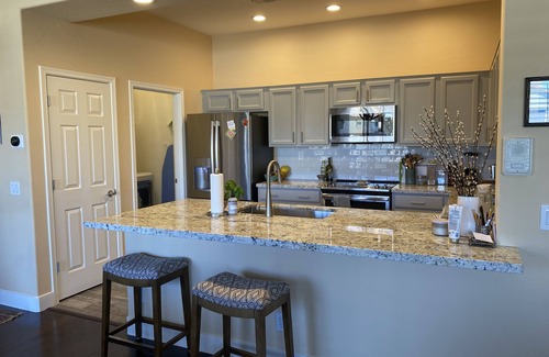 Talon Retreat Condo | Beautifully furnished, recently remodeled condo close to golf, hiking & shopping