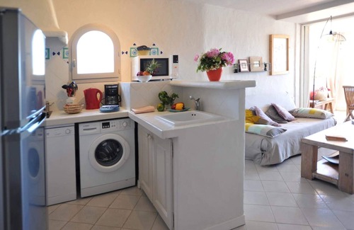 Lecci Apartment | Beautifully furnished flats with sea view