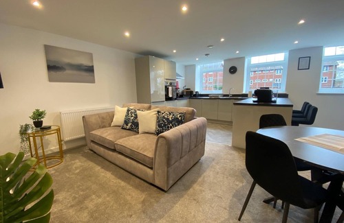 Worksop House | Beautifully Modern 2 Bedroom Townhouse
