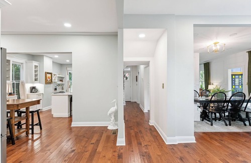 West Cape May House | Beautifully Remodeled Historic Designer 6 Bedroom/Walk to Beach/City/Restaurants