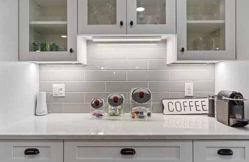 Central Oregon House | Beautifully remodeled, spacious 4-bedroom house in peaceful Eugene with WiFi, AC