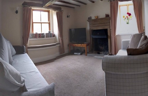 Crich Cottage | Beautifully Renovated Grade II Listed Farmhouse in Derbyshire, Peak District