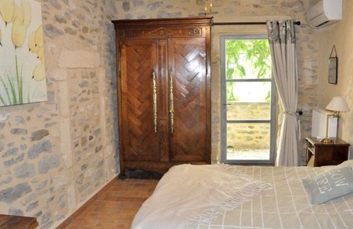 Cavillargues Other | Beautifully renovated mas with large swimming pool and enclosed Provencal garden.