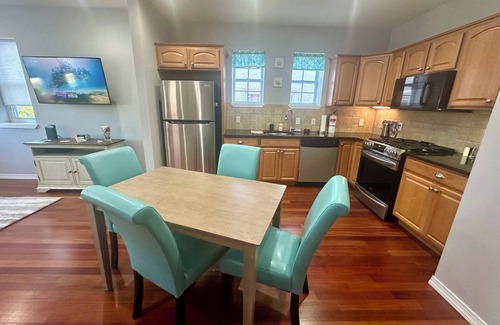 Ventnor City Apartment | Beautifully renovated condo 2 BR/2BA - 2 blocks from beach!
