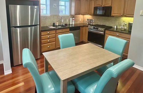 Ventnor City Apartment | Beautifully renovated condo 2 BR/2BA - 2 blocks from beach!