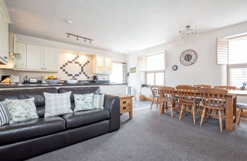 Pittenweem House | Beautifully renovated 4 bedroomed house close to the shore in Pittenweem.