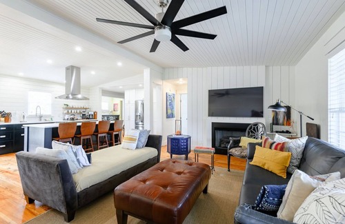 Folly Beach House | Beautifully Renovated Beach House Steps from the Ocean!