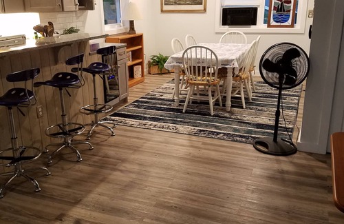 Charlestown House | Beautifully Renovated, Central AC, wash/dryer, dishwasher, New Appliances.