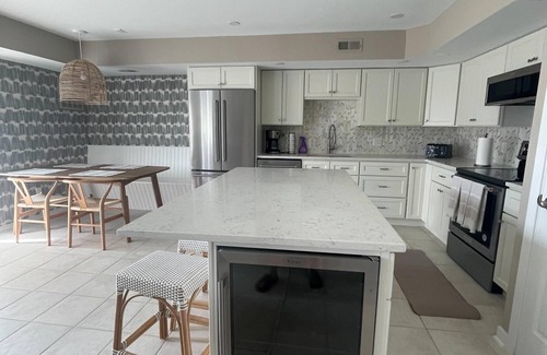 Merion Park Condo | Beautifully Renovated Condo in OCNJ at Blue Water Marina.