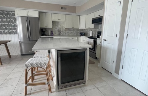 Merion Park Condo | Beautifully Renovated Condo in OCNJ at Blue Water Marina.