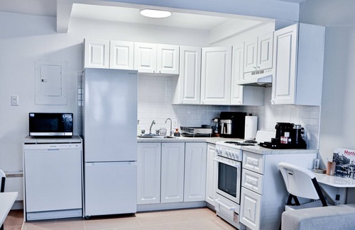 Villeray Apartment | Beautifully renovated flat at Claudia's
