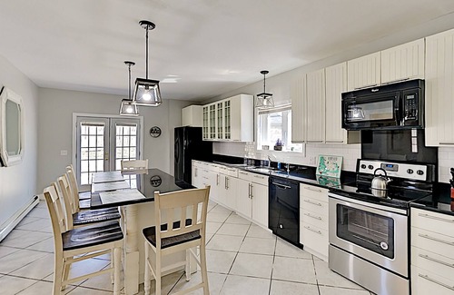 West Hyannisport House | Beautifully Renovated Farmhouse w/ Dual Living Areas - Near Beach & Dining
