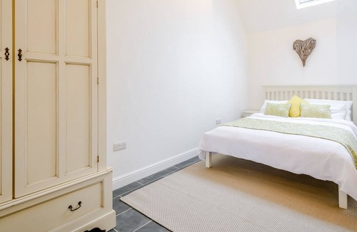 Badgworth Cottage | Beautifully renovated to a high standard in 2019, an attractively furnished holiday cottage situated