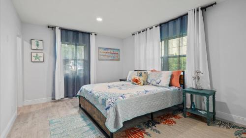 Fort Pierce Villa | Beautifully Renovated Villa Across the Street from the Ocean