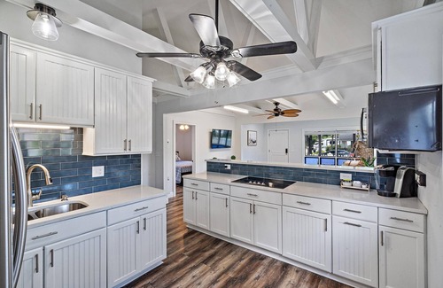 Gulfport Cottage | Beautifully renovated beach cottage!